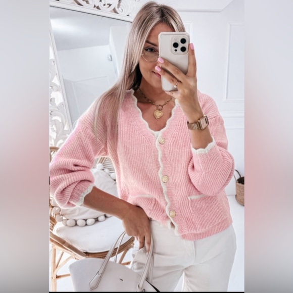 Kaylee- pink ribbed knit scalloped edge sweater cardigan - Picture 5 of 5